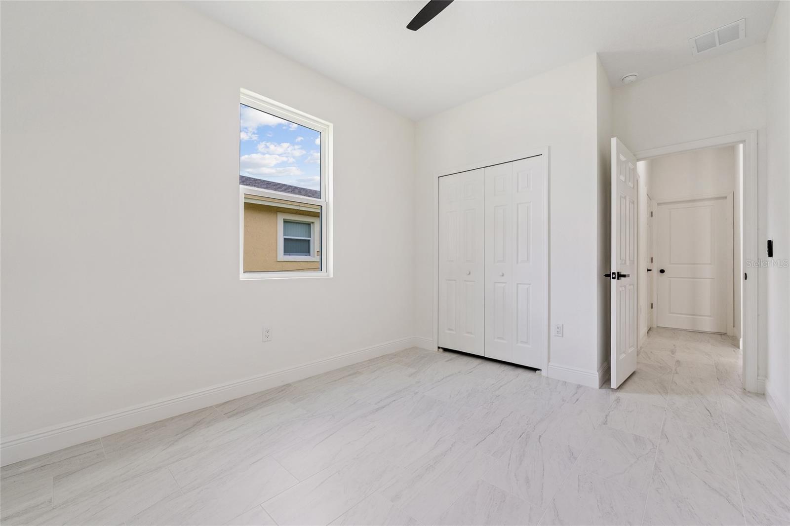 2048 Dixie, Sanford, FL 32771
