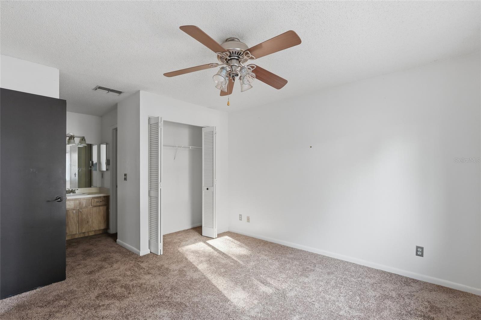39132 County Road 54 Unit 2216, Zephyrhills, FL 33542