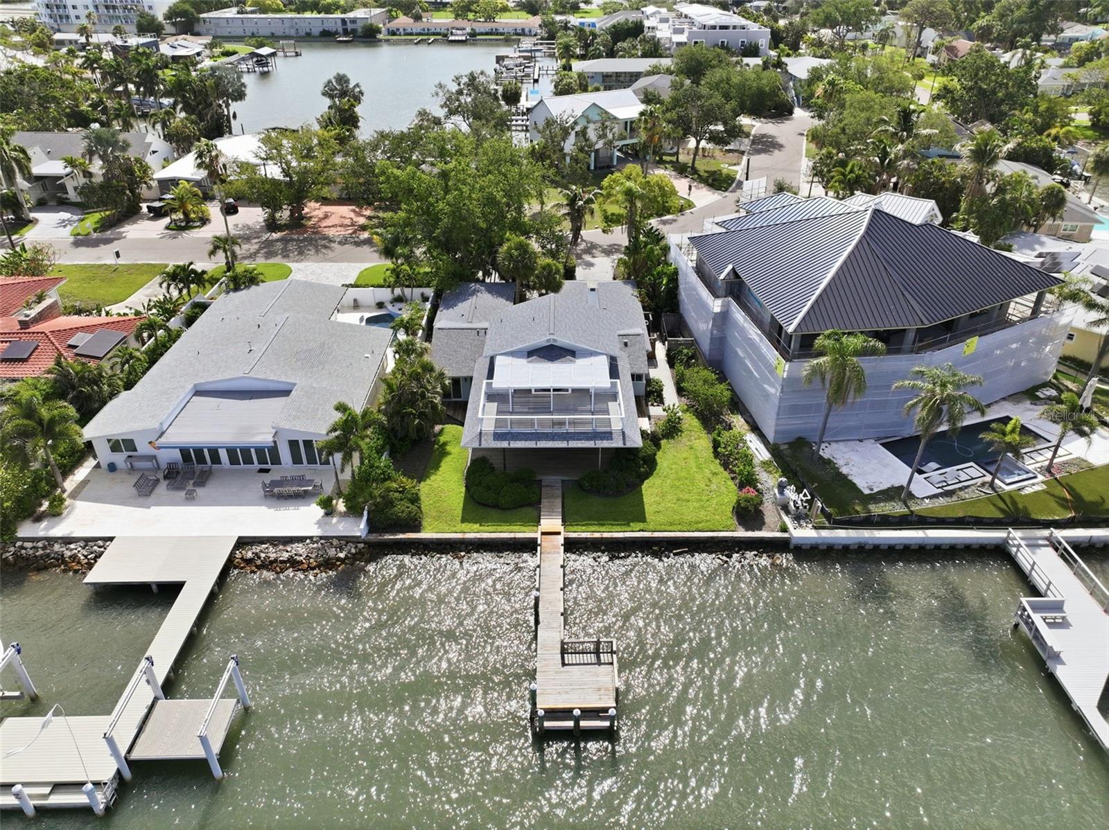 1832 Venetian Point, Clearwater, FL 33755