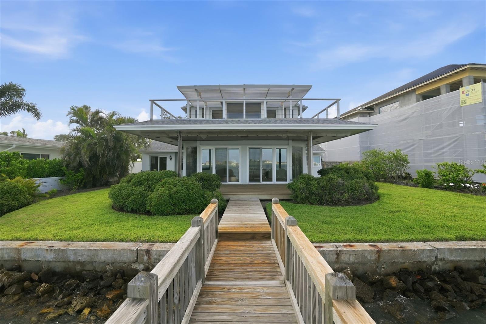 1832 Venetian Point, Clearwater, FL 33755