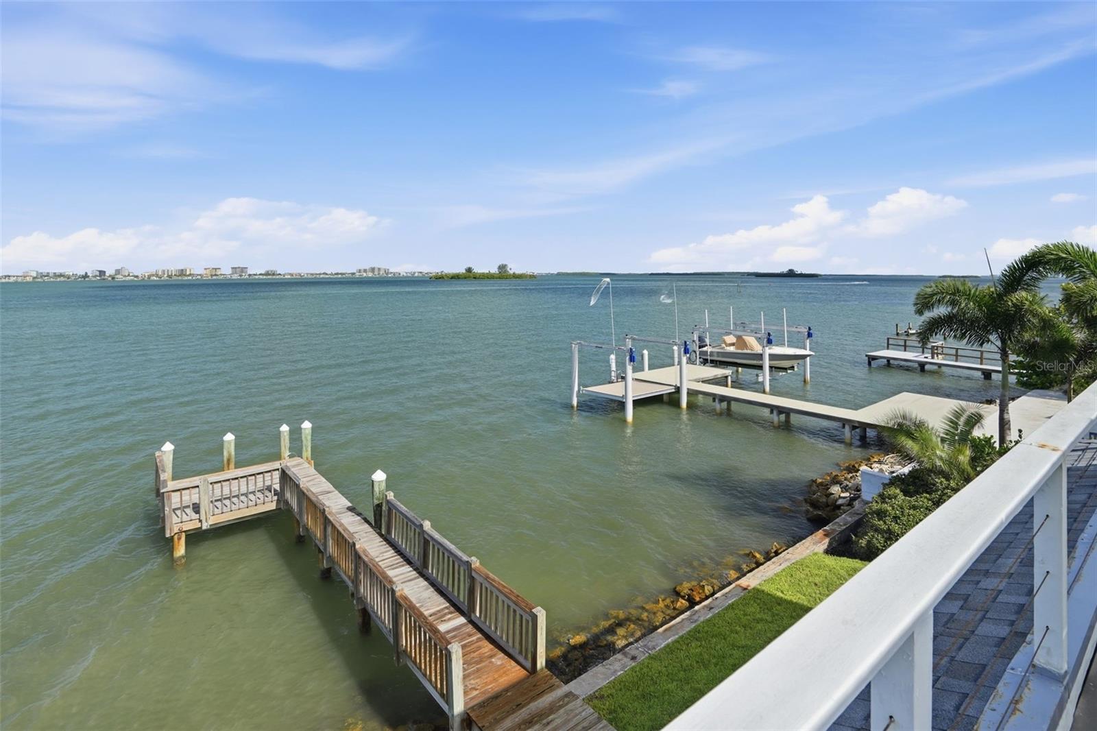 1832 Venetian Point, Clearwater, FL 33755