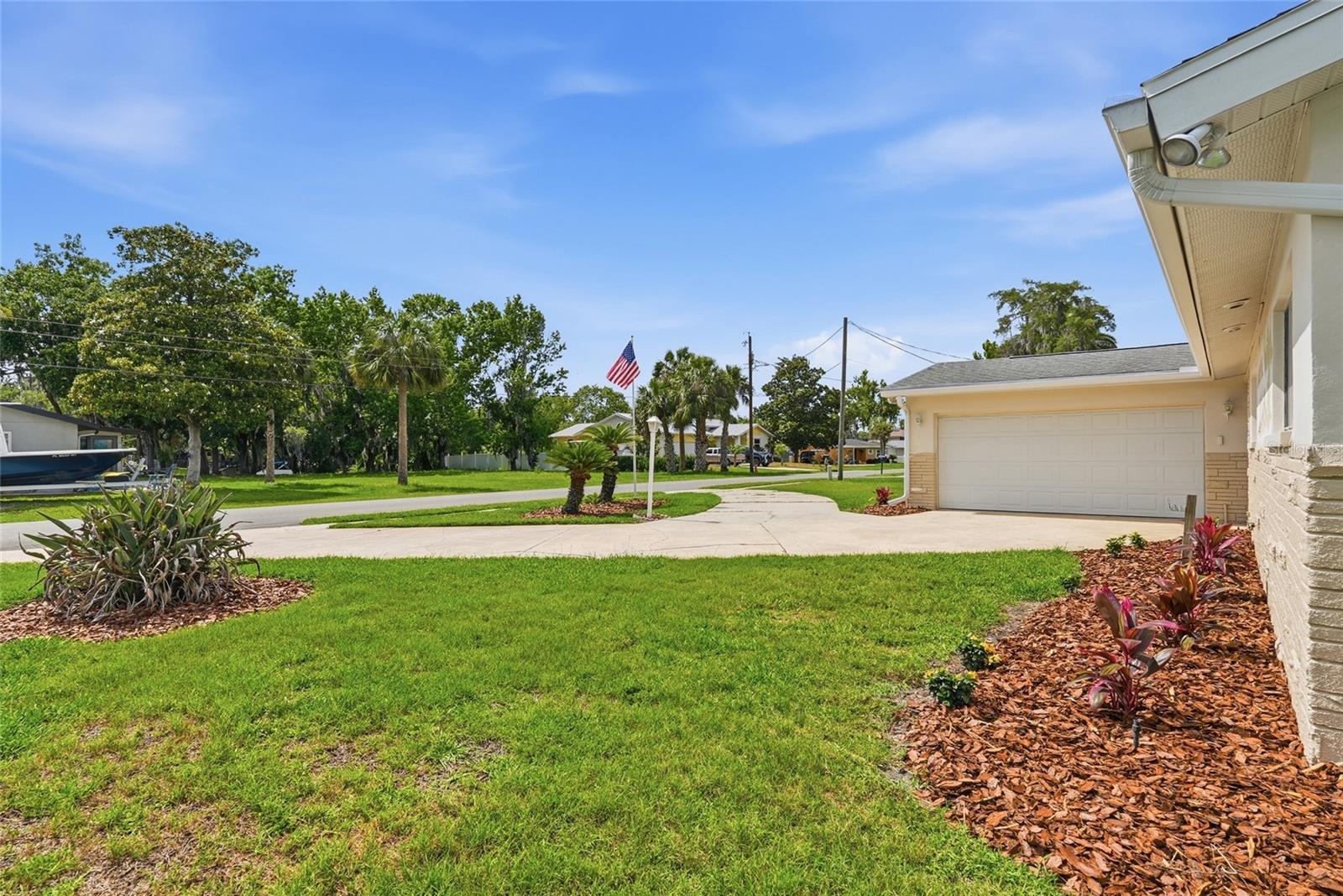 1401 Paradise, Crystal River, FL 34429
