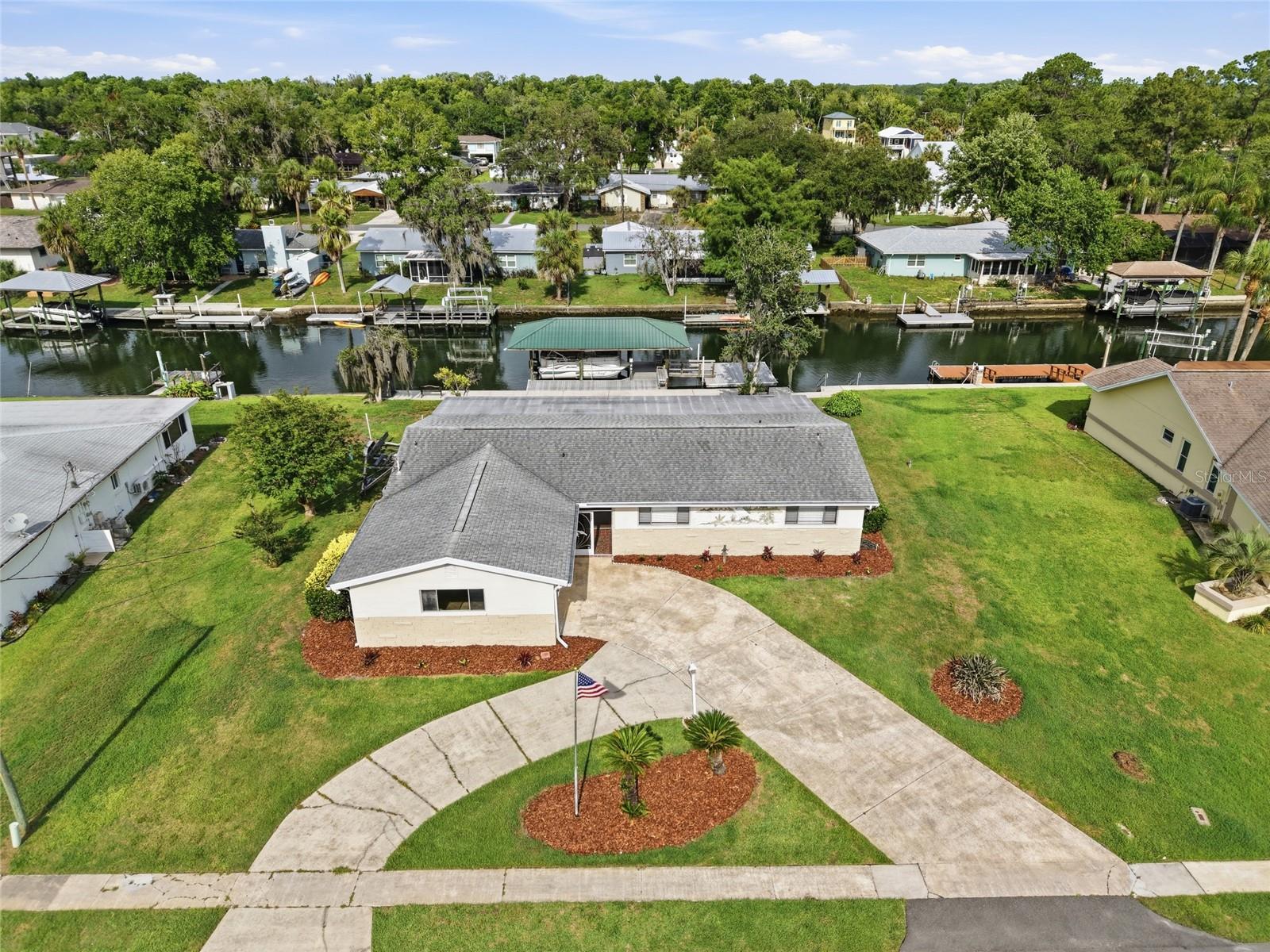 1401 Paradise, Crystal River, FL 34429