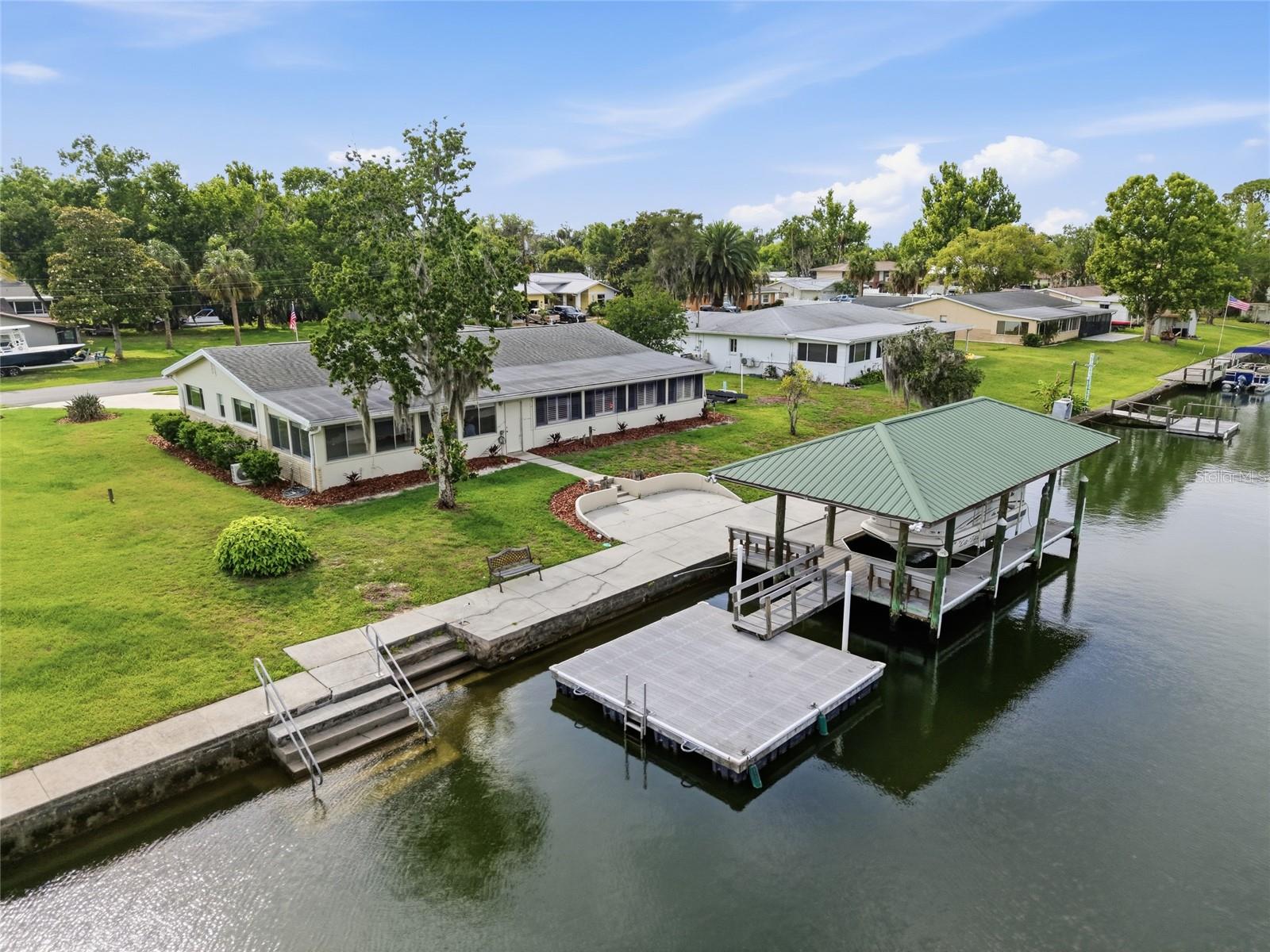 1401 Paradise, Crystal River, FL 34429