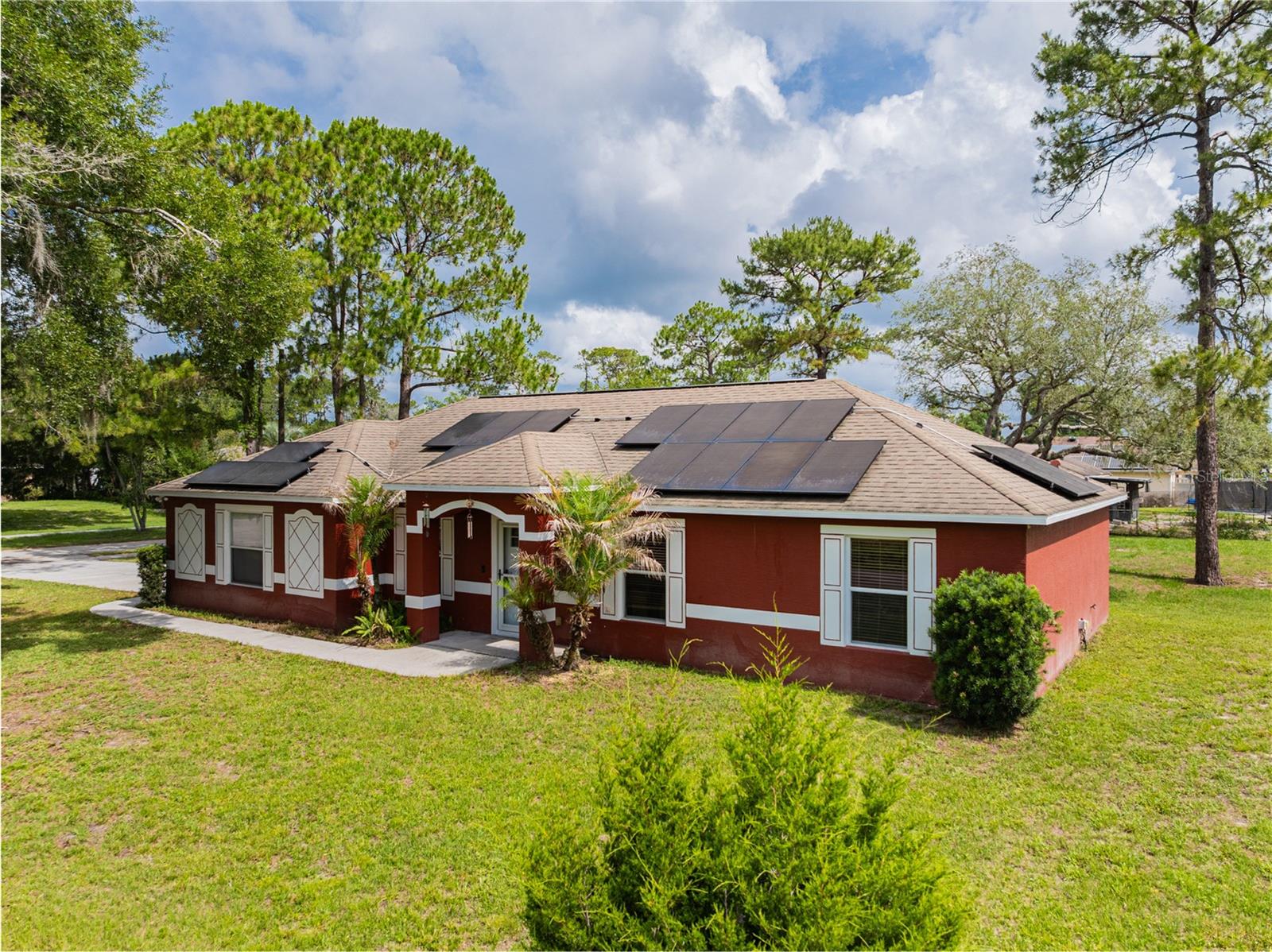 1509 West, Deland, FL 32724