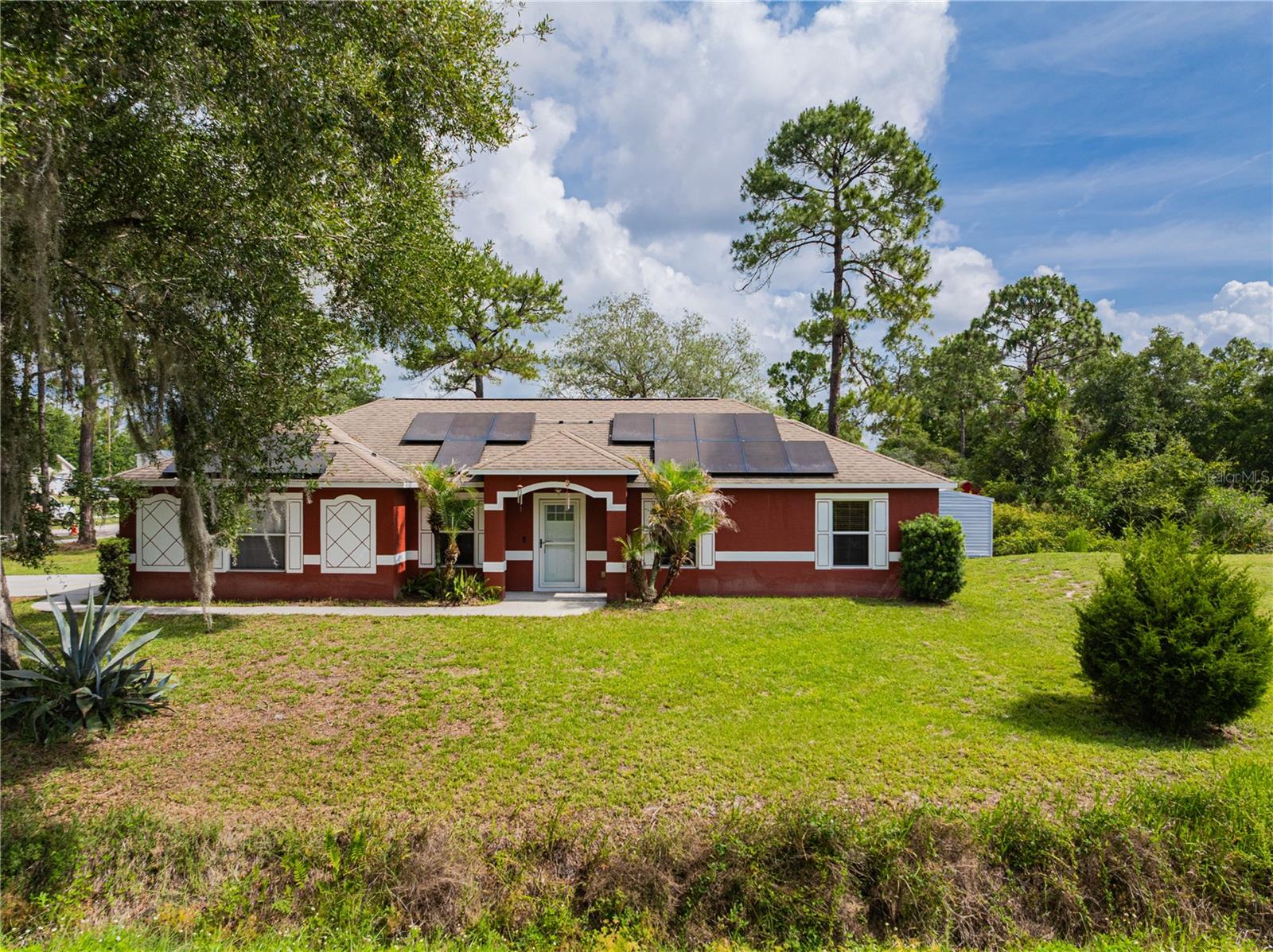 1509 West, Deland, FL 32724