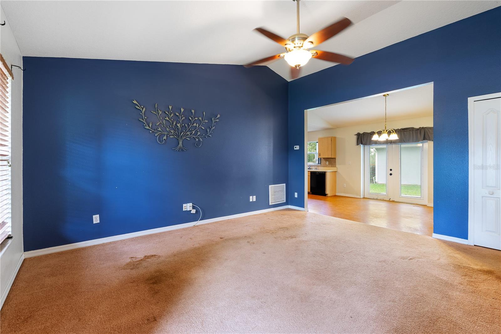 1509 West, Deland, FL 32724