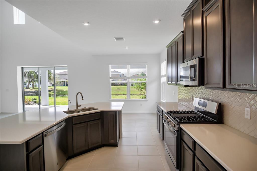 5719 Maidenstone, Palmetto, FL 34221