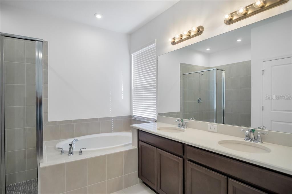 5719 Maidenstone, Palmetto, FL 34221