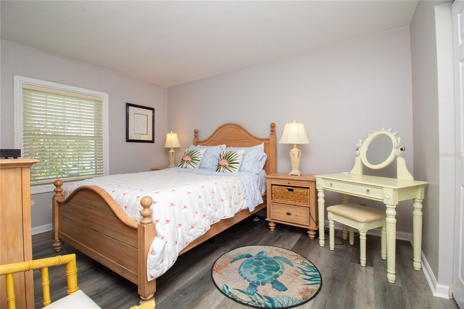 5282 Beach Unit Apt D, St Petersburg, FL 33705