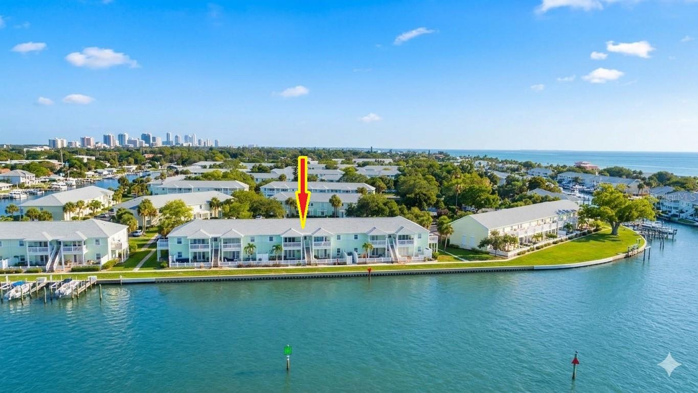 5282 Beach Unit Apt D, St Petersburg, FL 33705