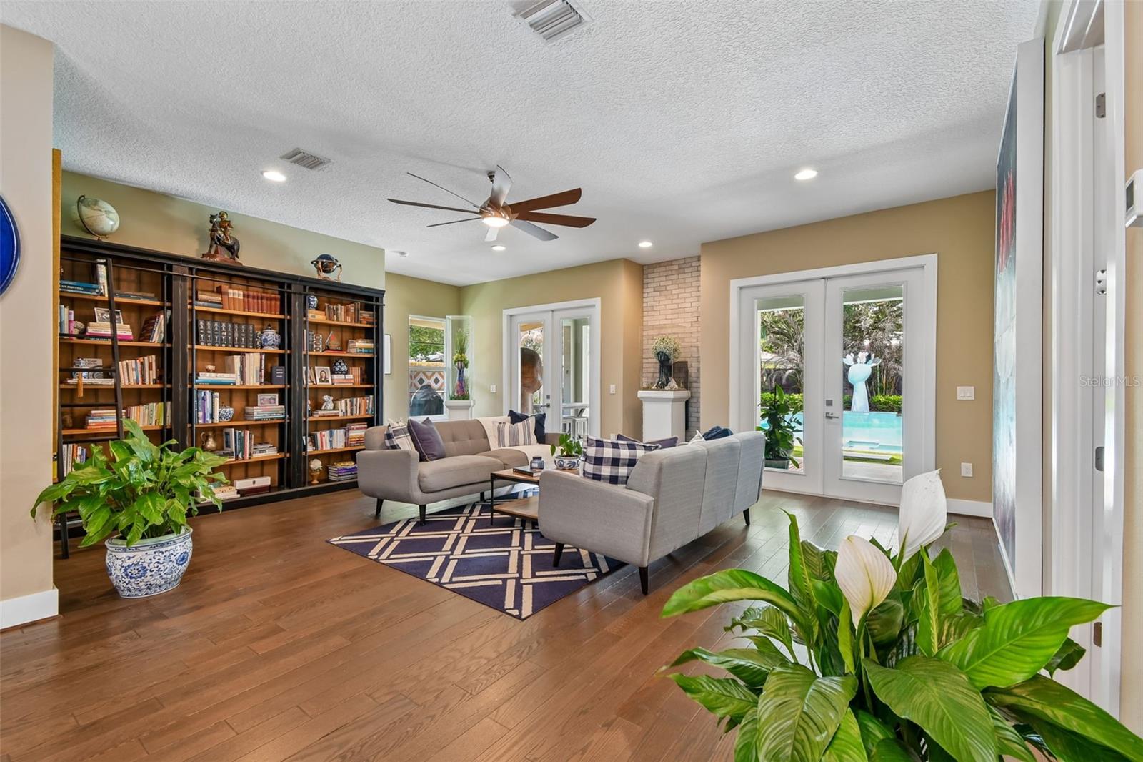 2107 Hargill, Orlando, FL 32806