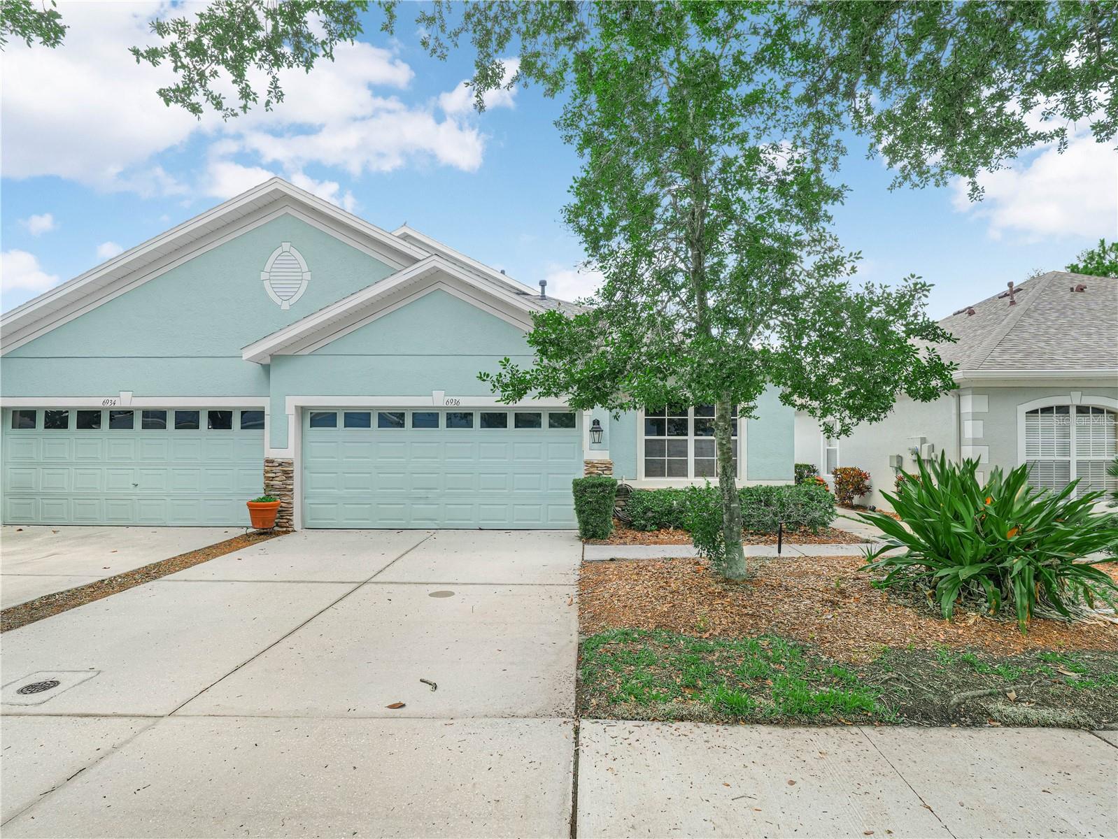 6936 Surrey Oak, Apollo Beach, FL 33572