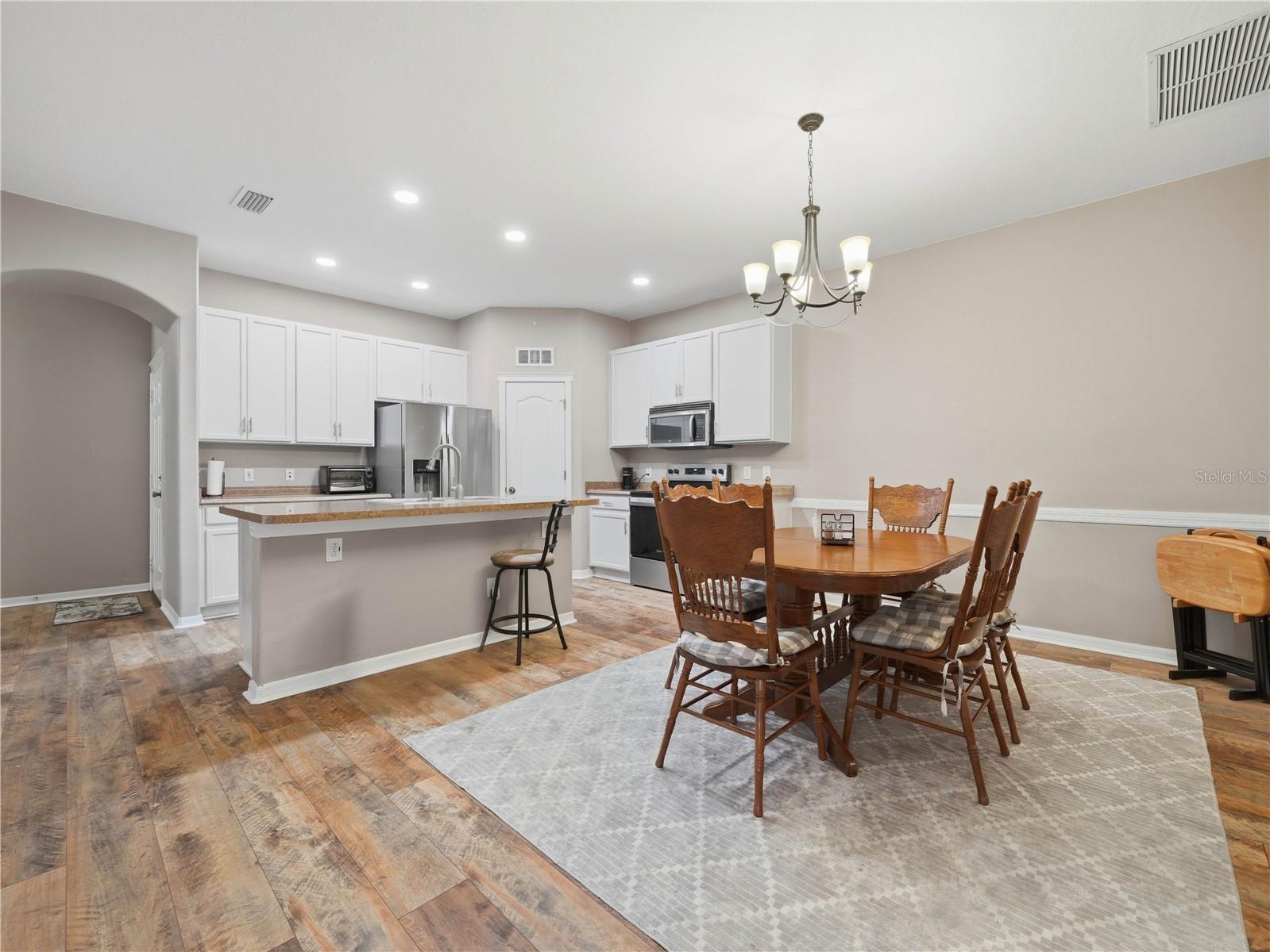 6936 Surrey Oak, Apollo Beach, FL 33572