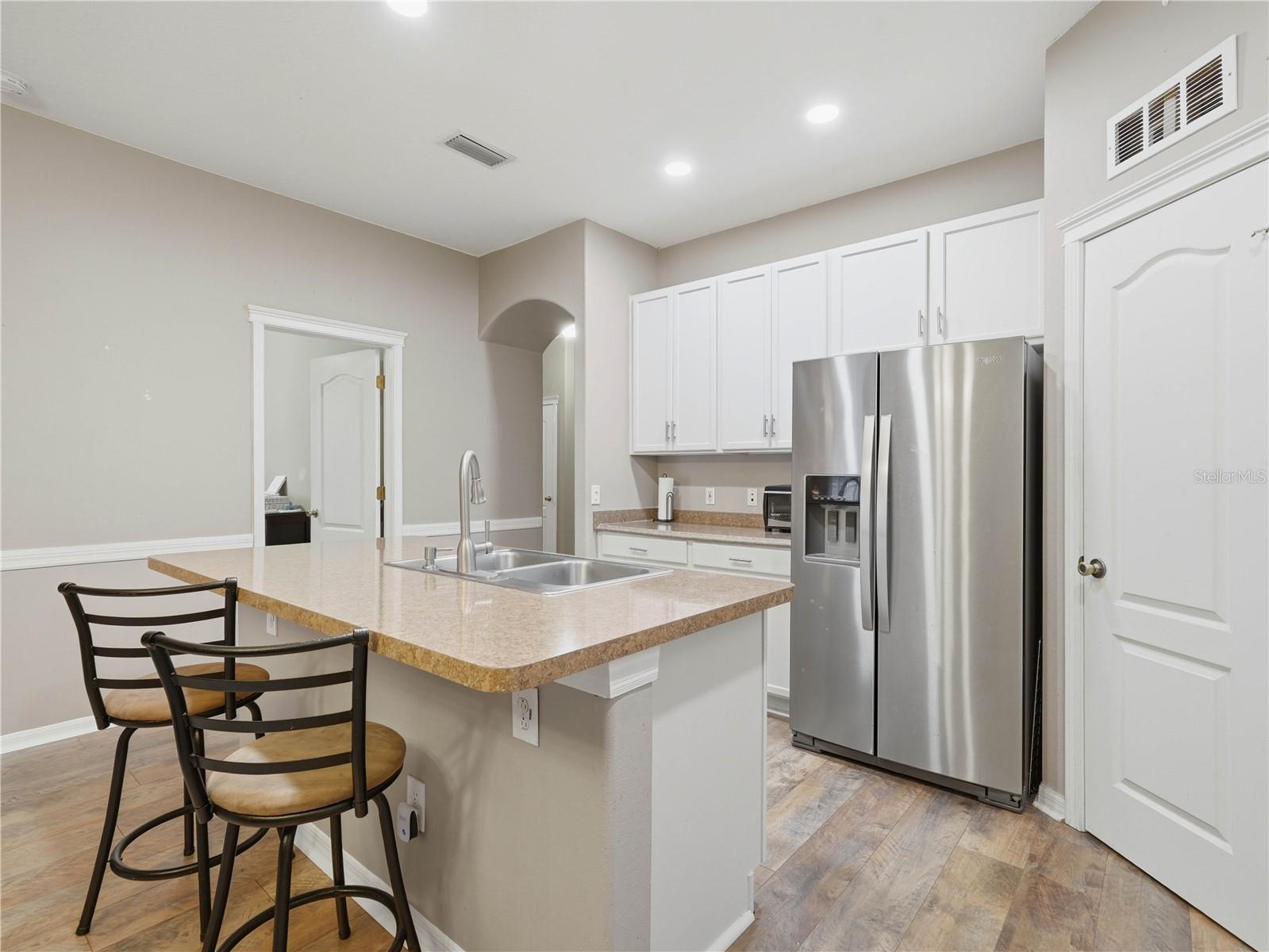 6936 Surrey Oak, Apollo Beach, FL 33572