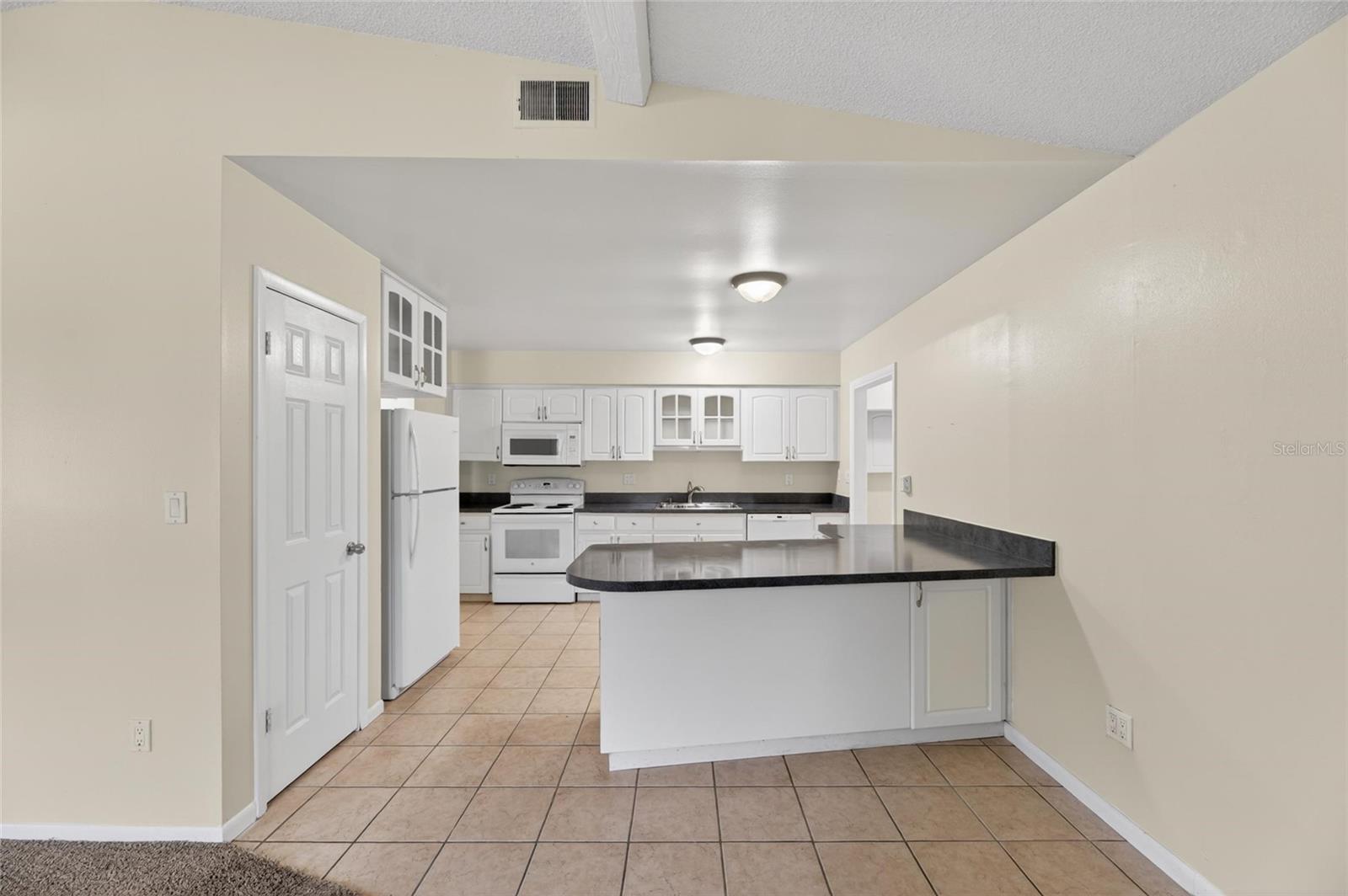 5001 Whiteway, Tampa, FL 33617