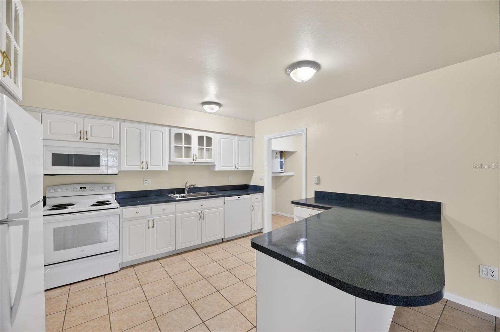 5001 Whiteway, Tampa, FL 33617