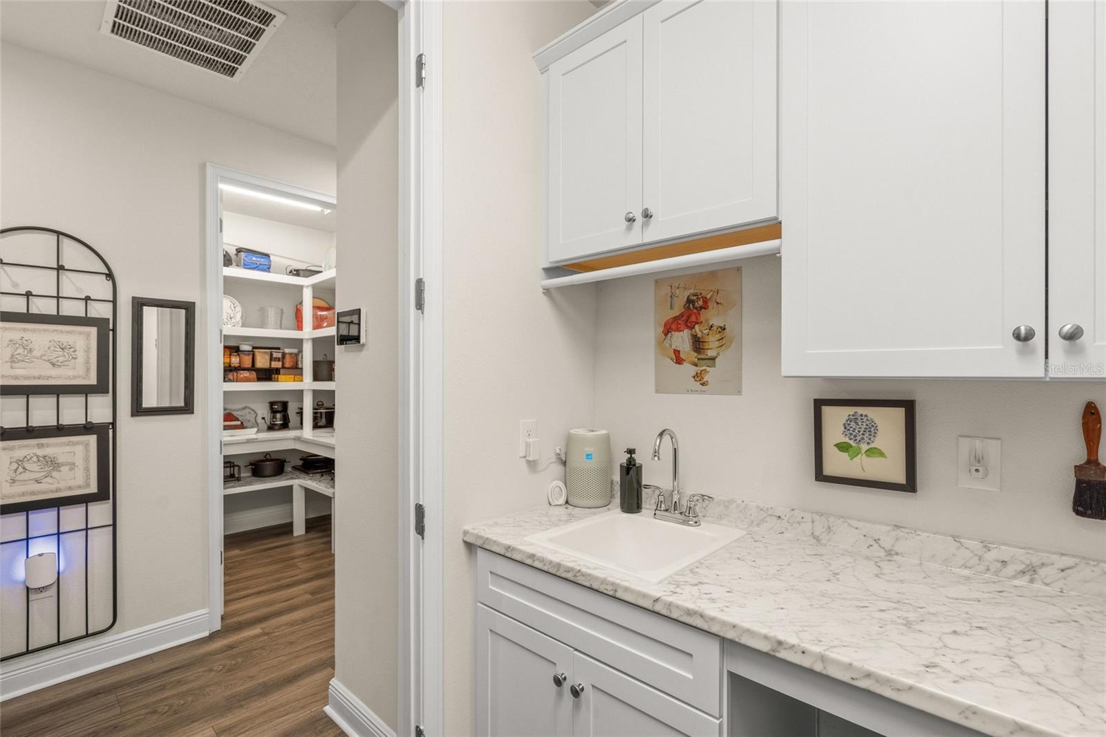 5773 Long Shore, Sarasota, FL 34238