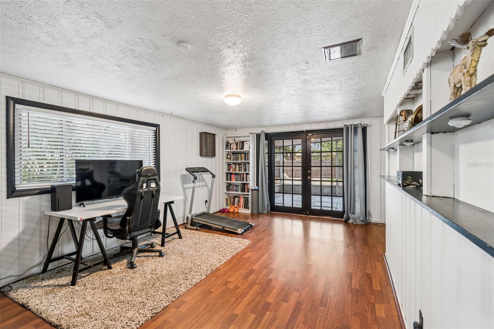 4437 Bay, Tampa, FL 33616