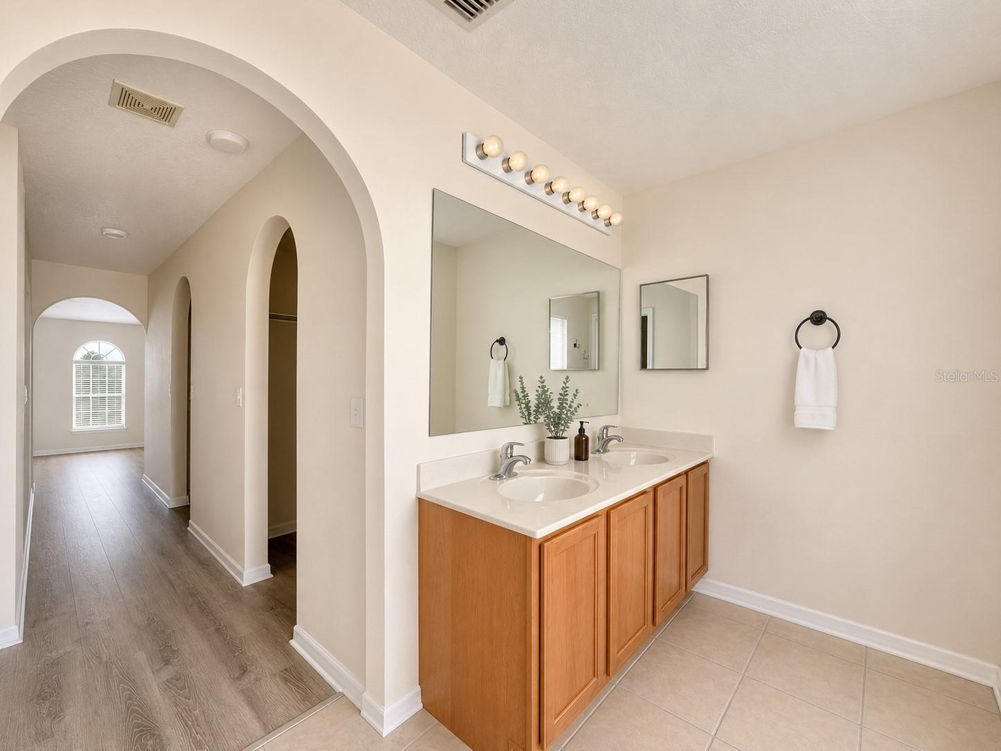 24301 6th, Newberry, FL 32669