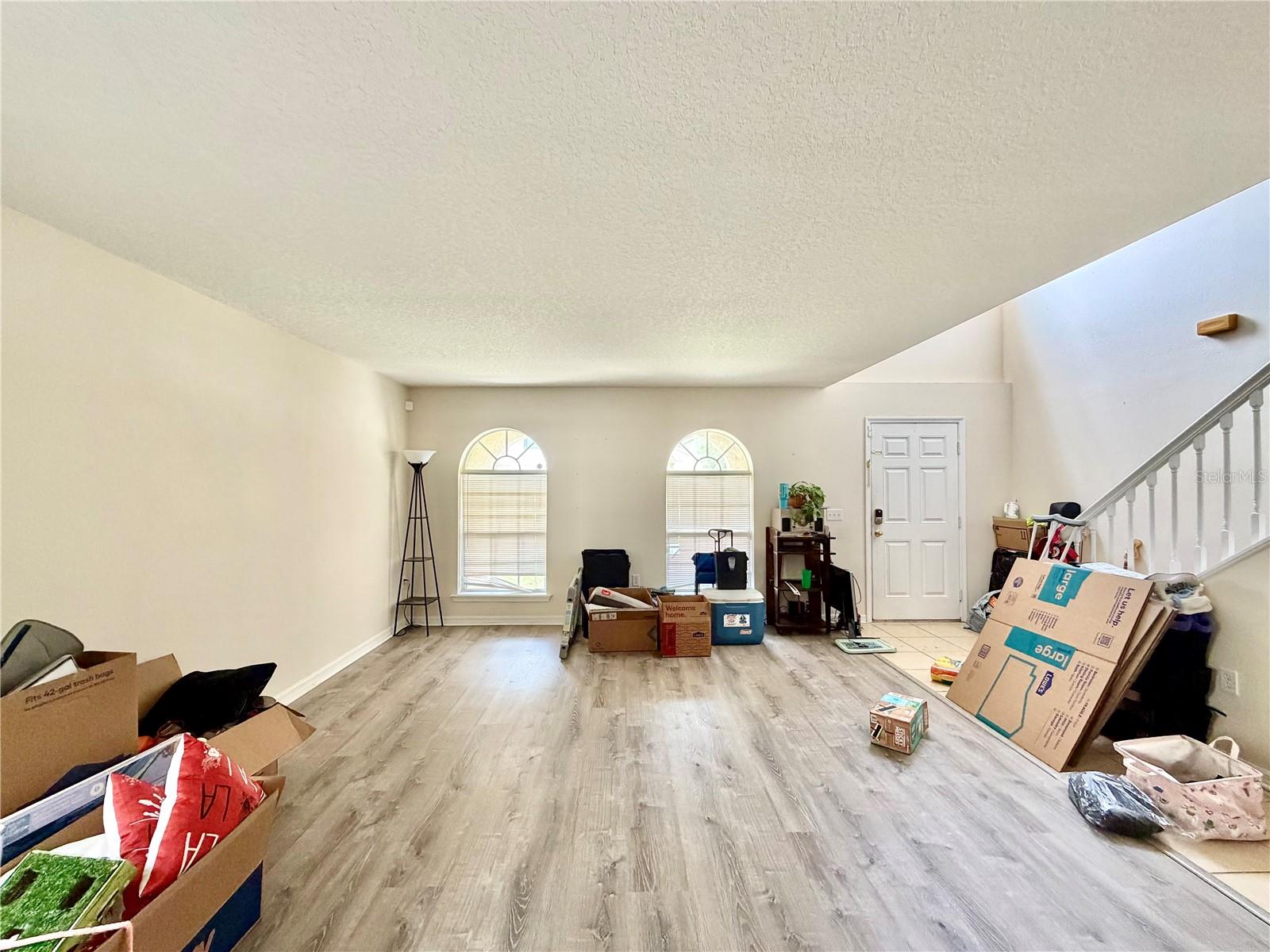 24301 6th, Newberry, FL 32669