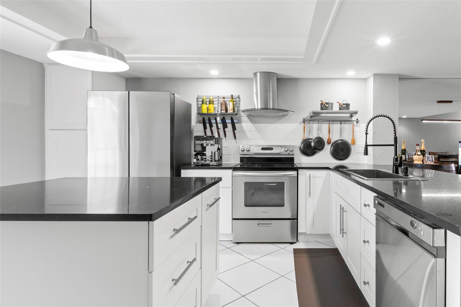 737 Pinellas Bayway Unit 308, St Petersburg, FL 33715
