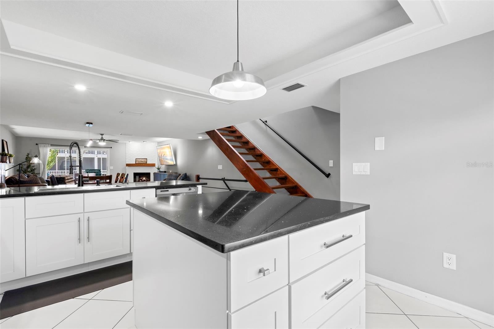 737 Pinellas Bayway Unit 308, St Petersburg, FL 33715