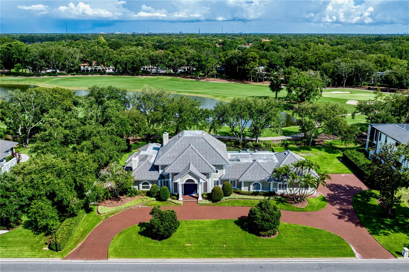 16601 Avila, Tampa, FL 33613