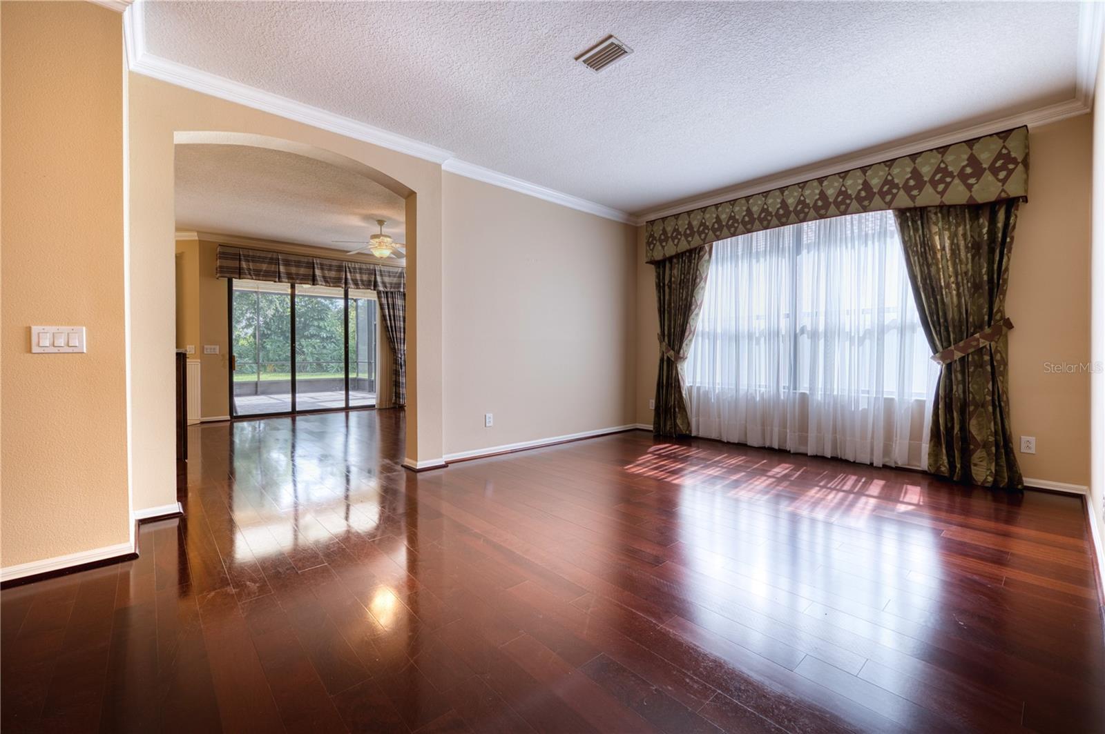 4252 Mackay Falls, Sarasota, FL 34243