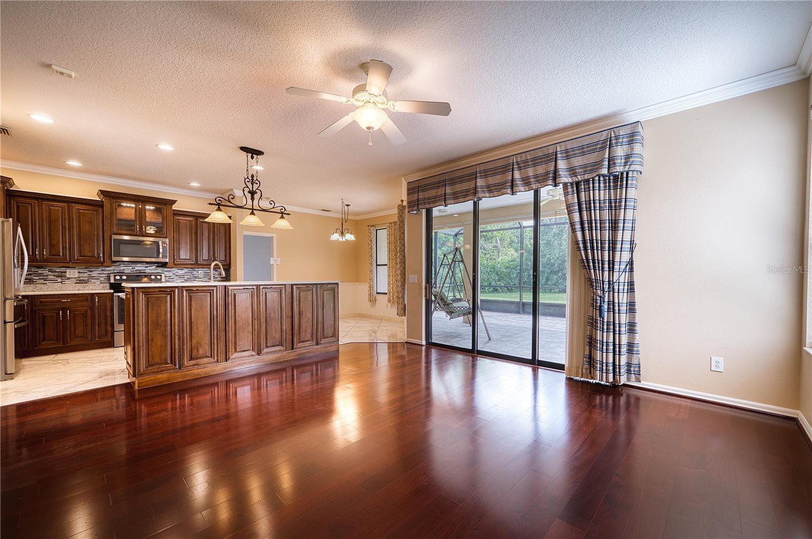 4252 Mackay Falls, Sarasota, FL 34243