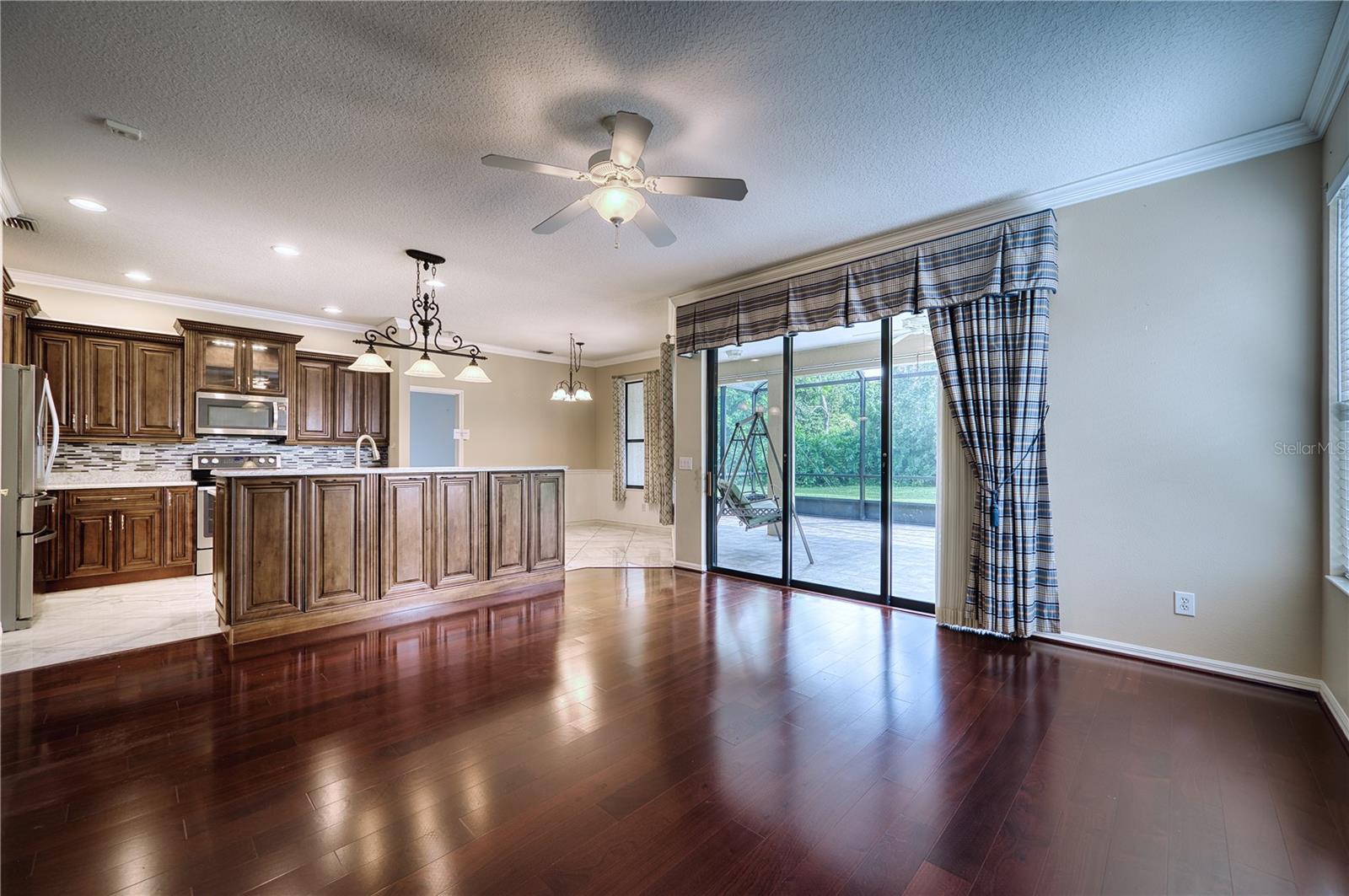 4252 Mackay Falls, Sarasota, FL 34243