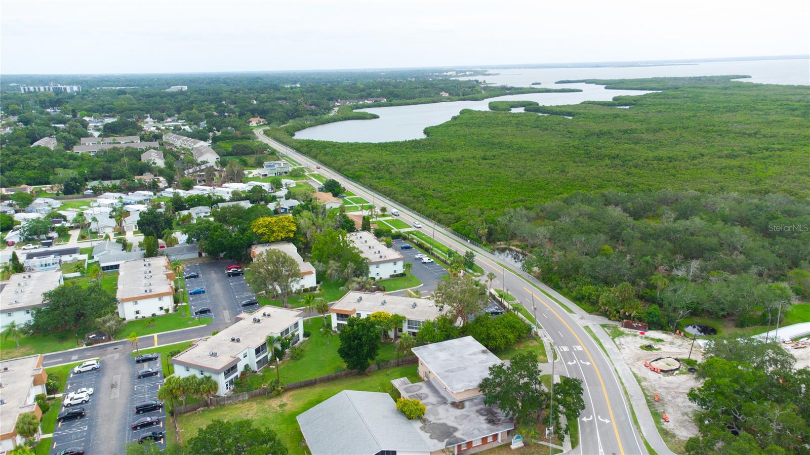 389 Mcmullen Booth Unit 12, Clearwater, FL 33759