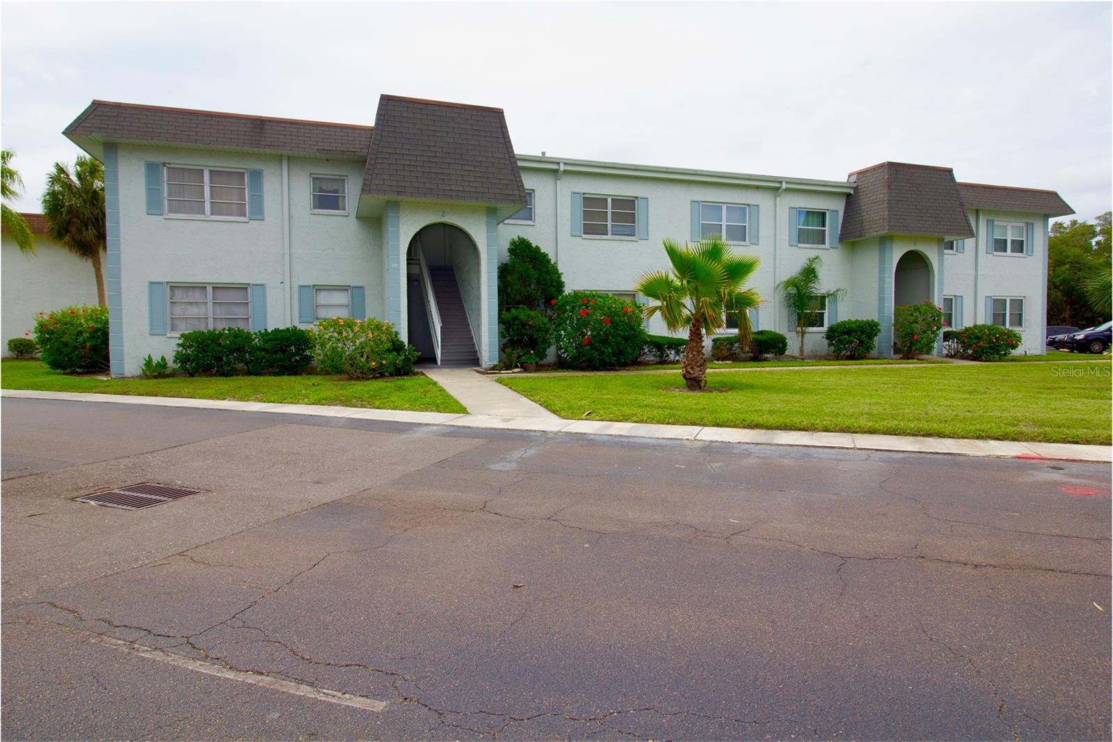 389 Mcmullen Booth Unit 12, Clearwater, FL 33759