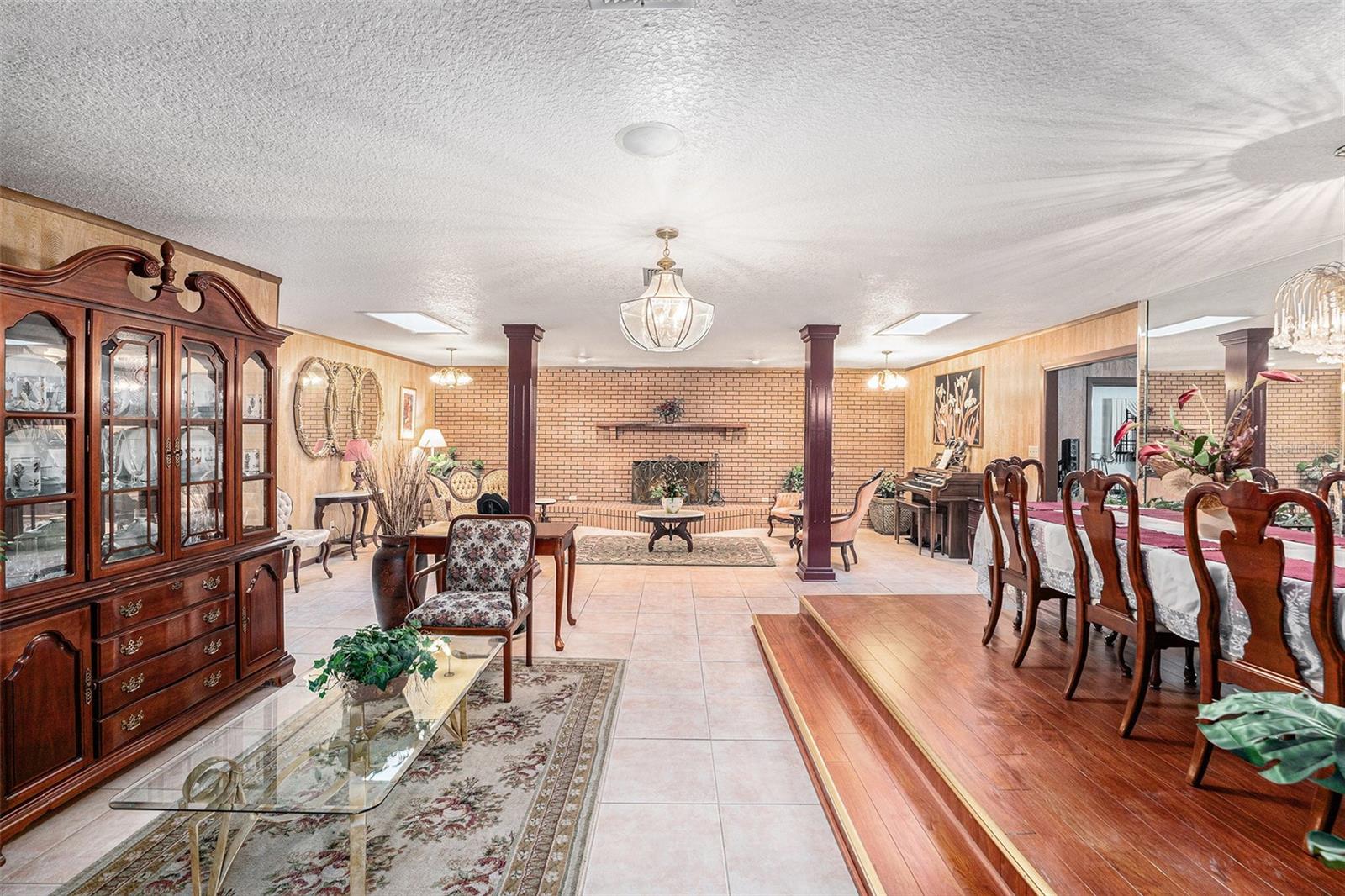 5105 45th, Tampa, FL 33610
