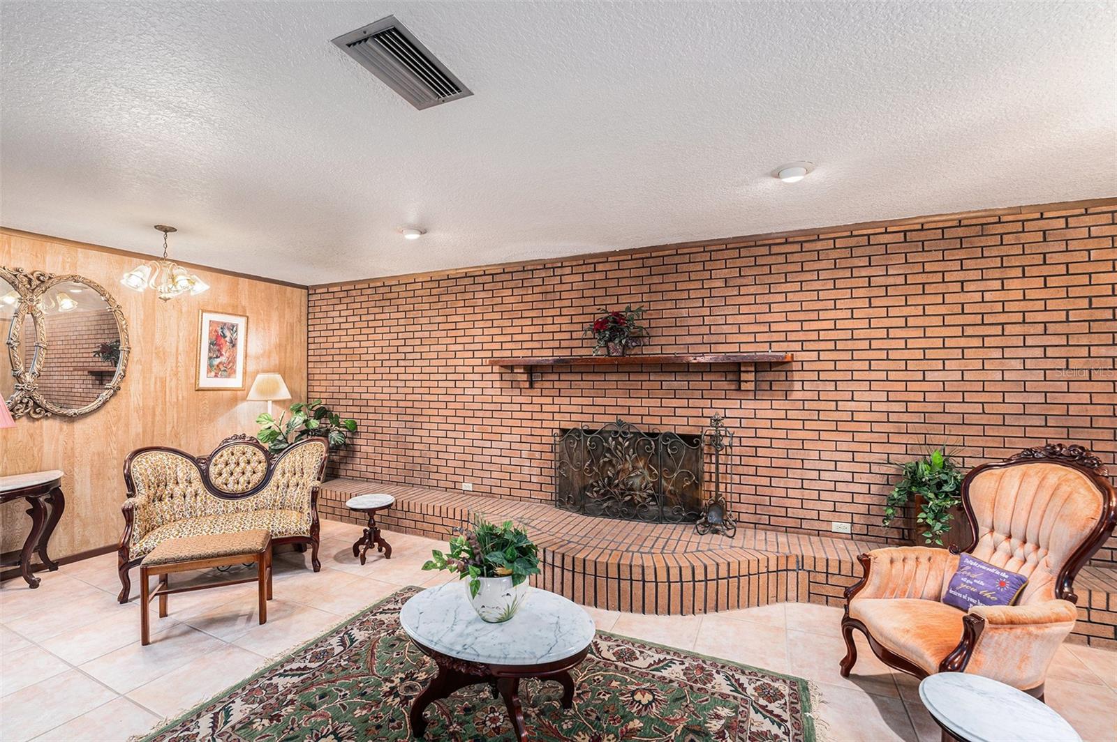 5105 45th, Tampa, FL 33610