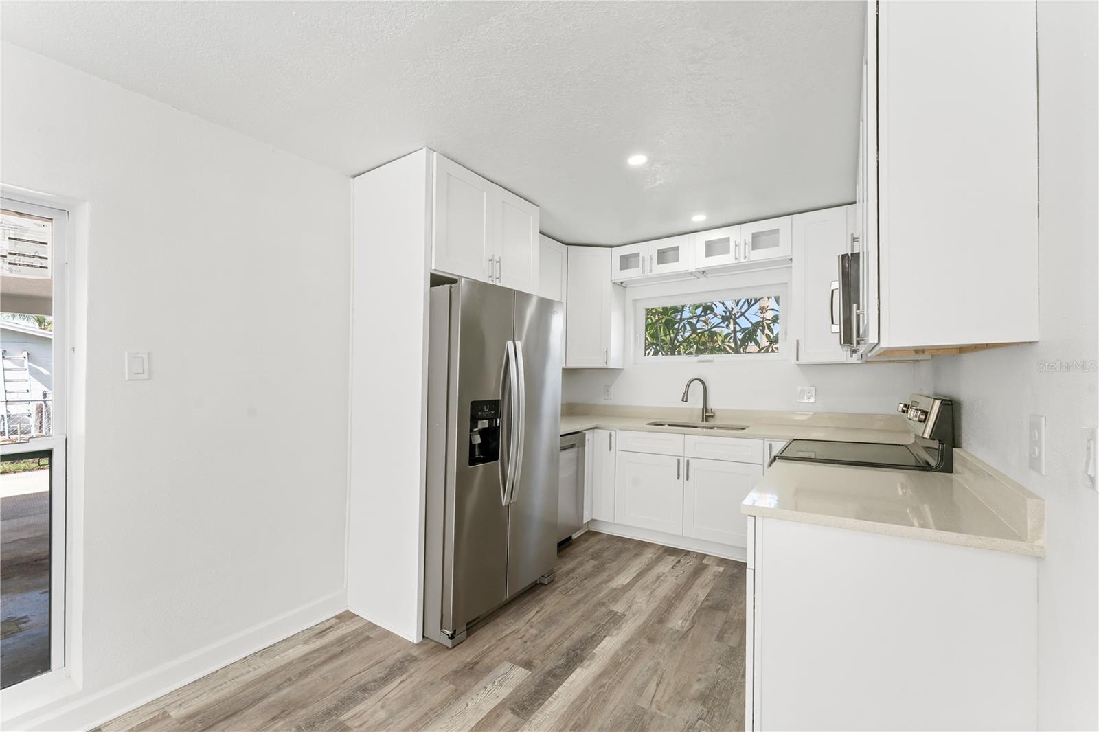 6221 Florida, Apollo Beach, FL 33572