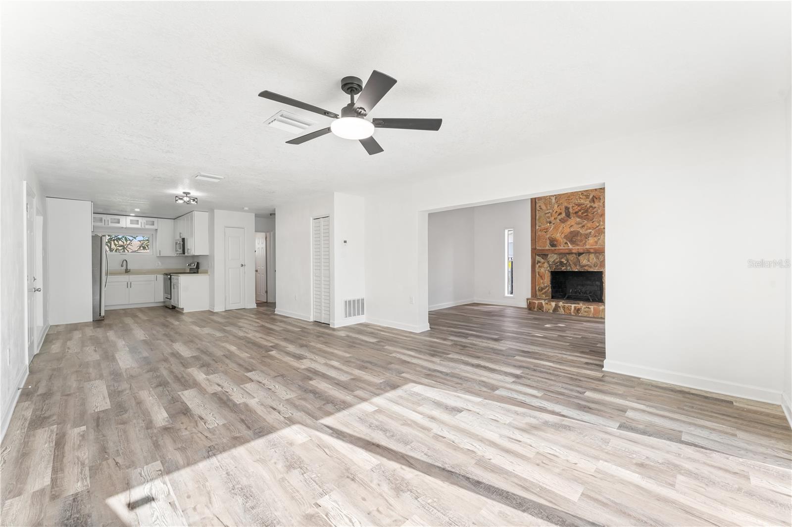 6221 Florida, Apollo Beach, FL 33572