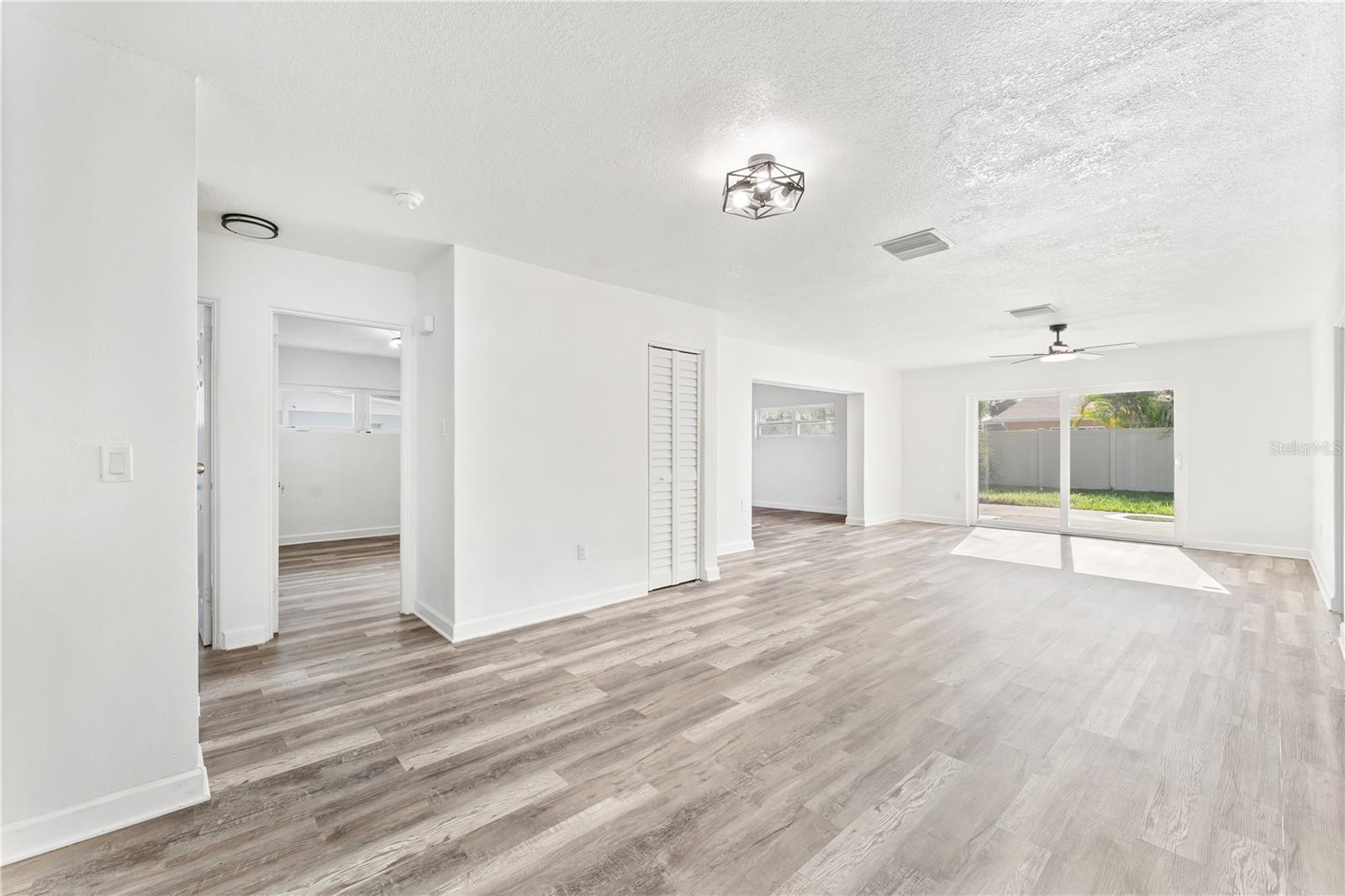 6221 Florida, Apollo Beach, FL 33572