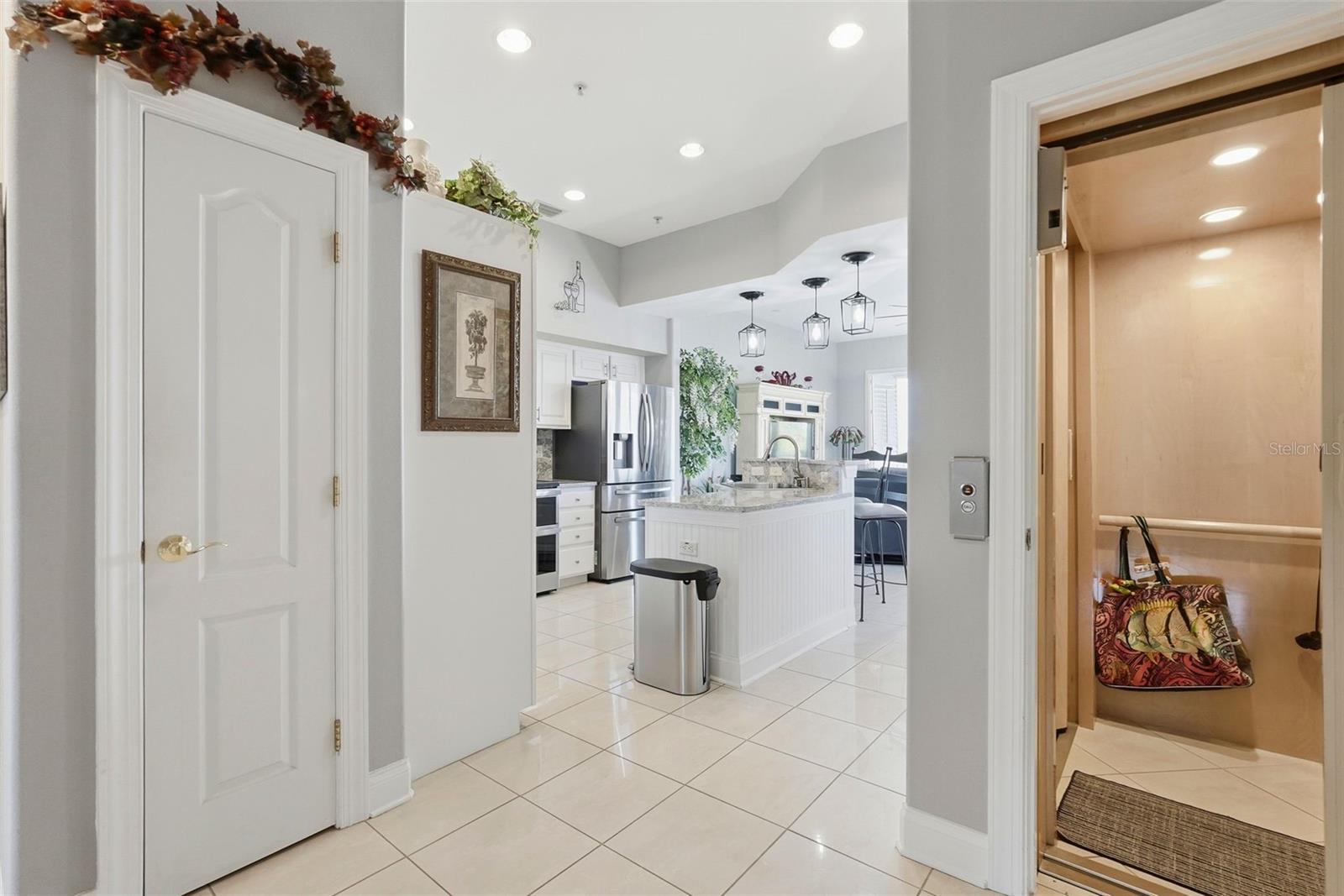 200 Brightwater Unit 10, Clearwater Beach, FL 33767