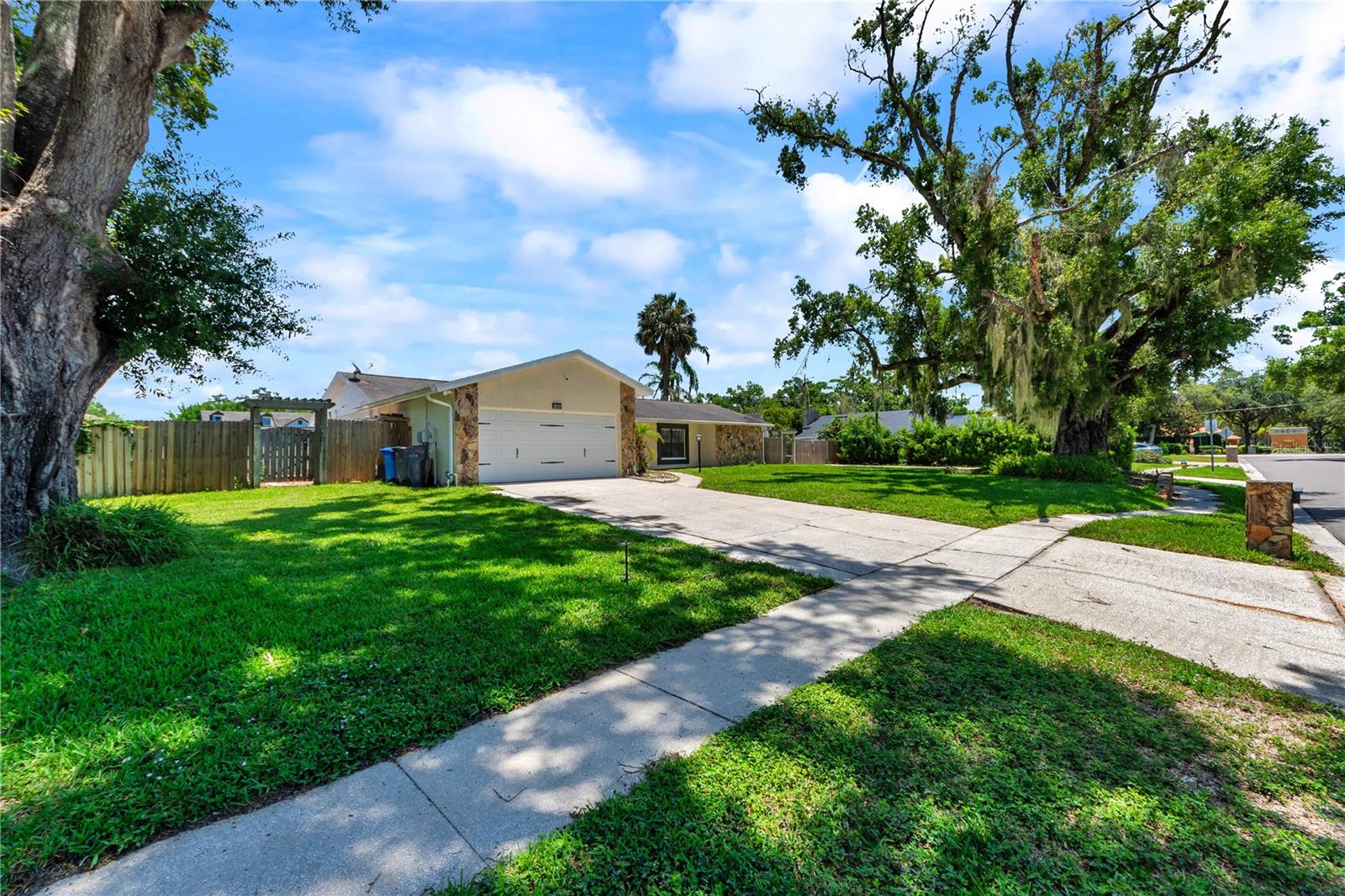 13603 Westshire, Tampa, FL 33618