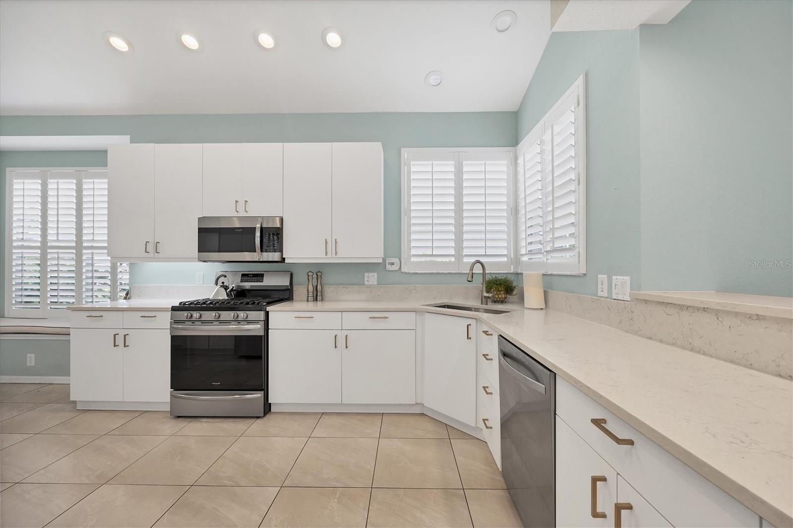 7916 Hampton, University Park, FL 34201