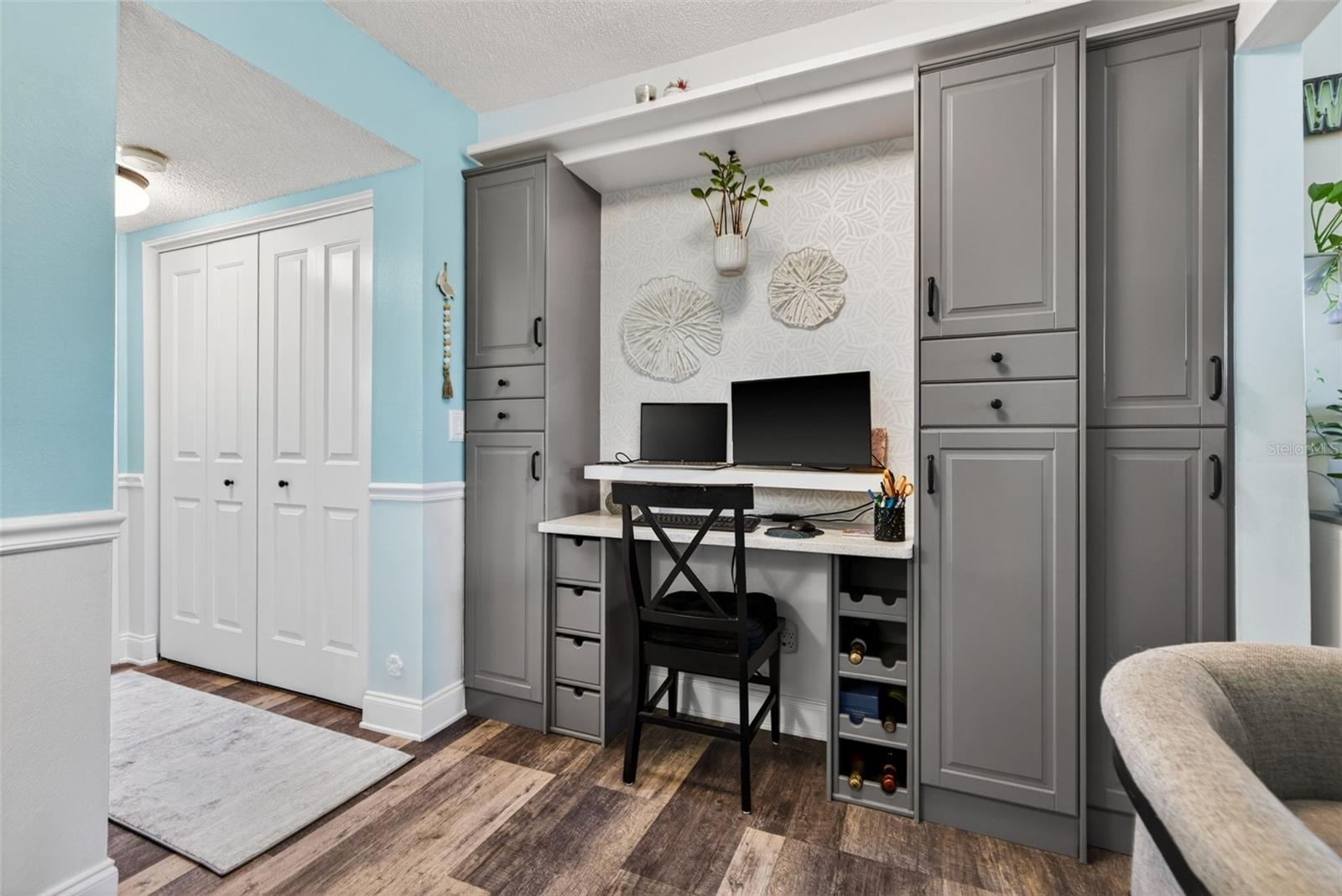 4000 3rd Unit 304, St Petersburg, FL 33703