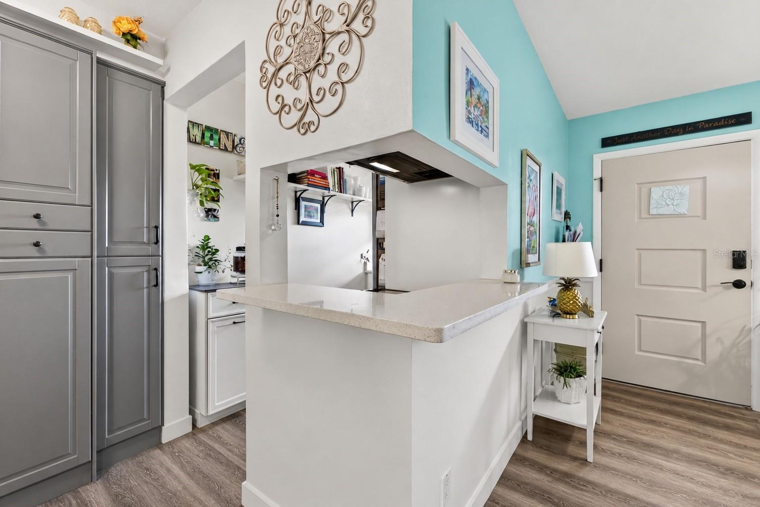 4000 3rd Unit 304, St Petersburg, FL 33703