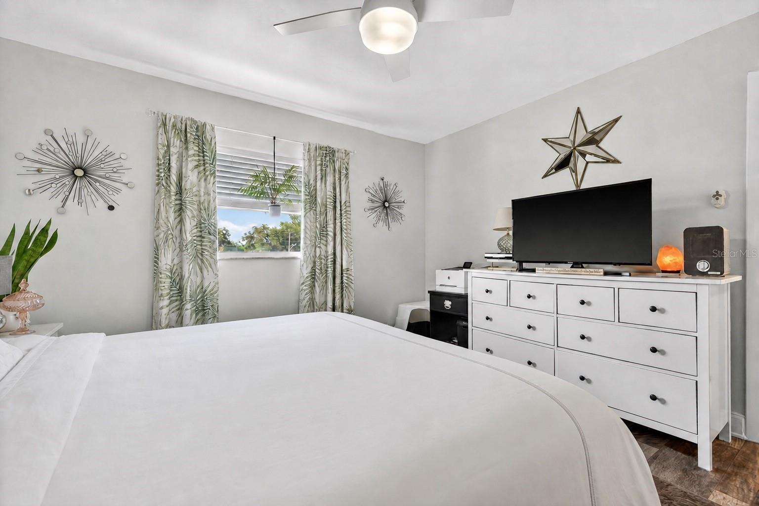 4000 3rd Unit 304, St Petersburg, FL 33703