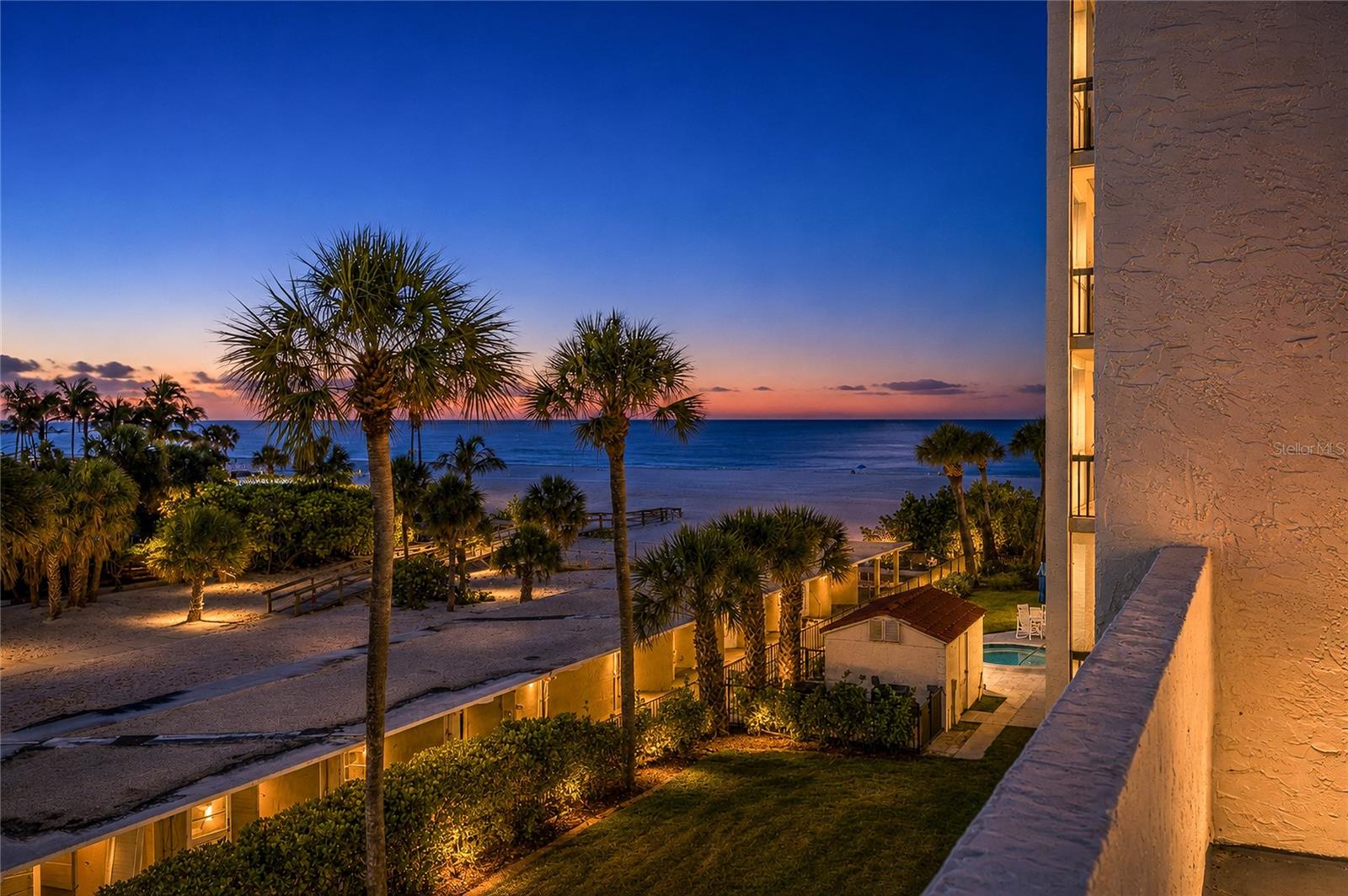 1100 Benjamin Franklin Unit 305, Sarasota, FL 34236