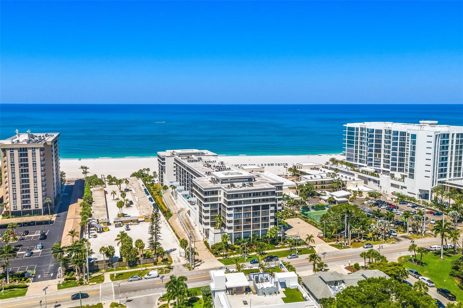 1100 Benjamin Franklin Unit 305, Sarasota, FL 34236