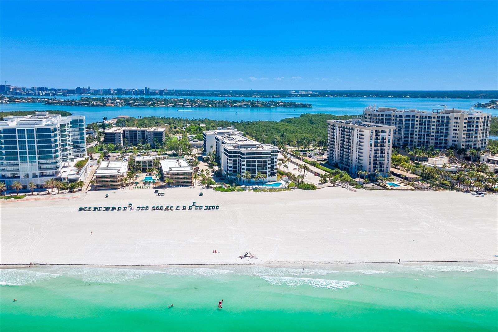 1100 Benjamin Franklin Unit 305, Sarasota, FL 34236
