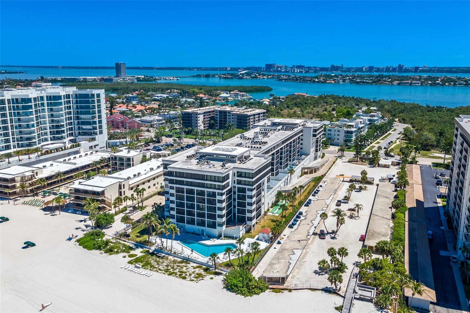 1100 Benjamin Franklin Unit 305, Sarasota, FL 34236