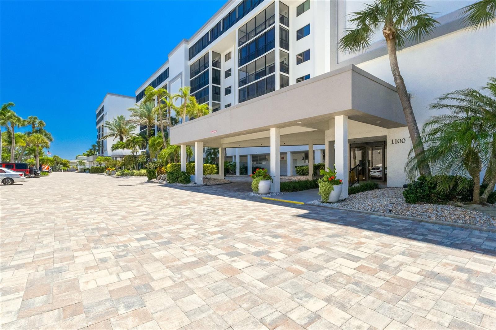 1100 Benjamin Franklin Unit 305, Sarasota, FL 34236