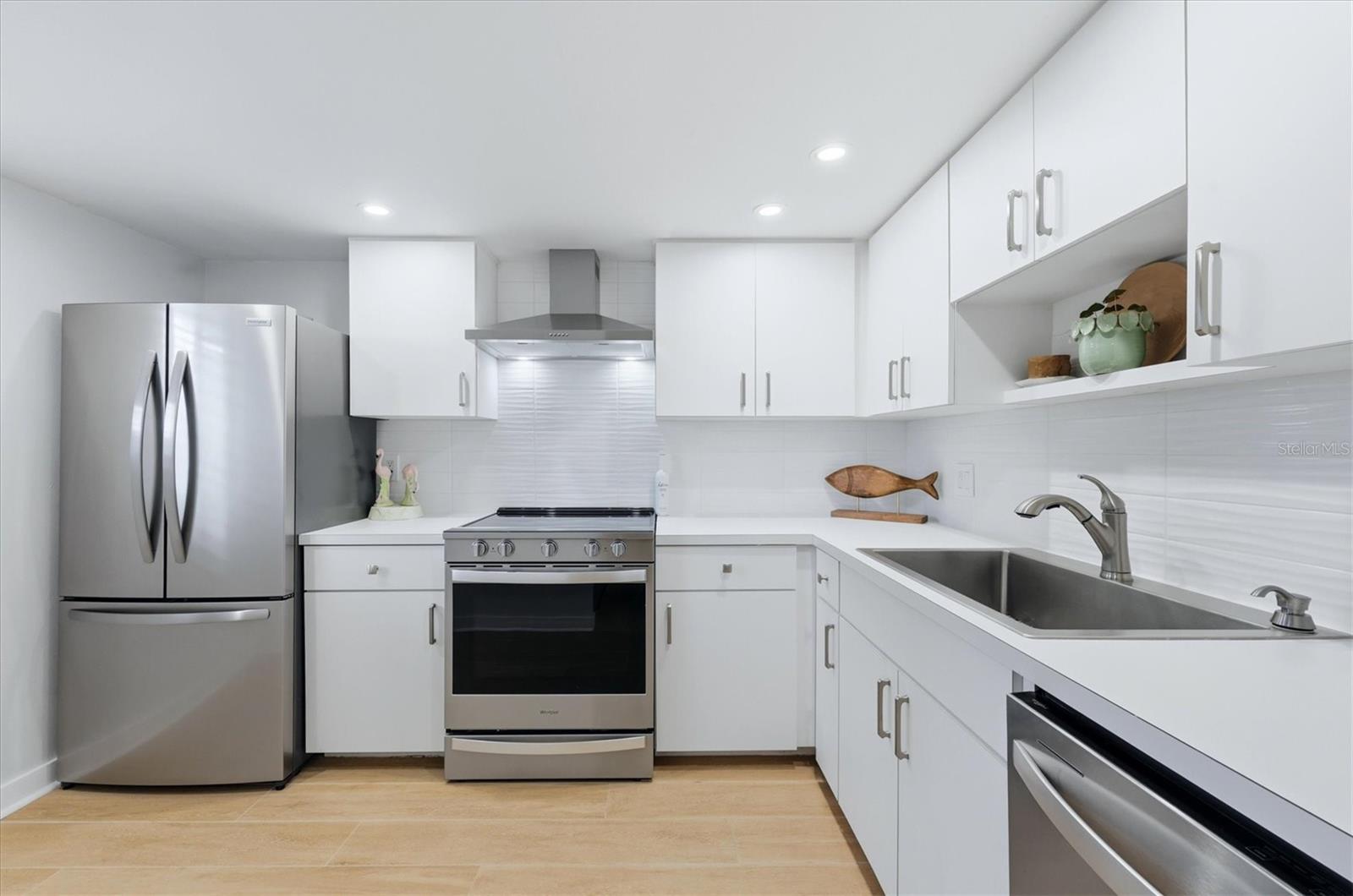 995 Laguna Unit 103, Venice, FL 34285
